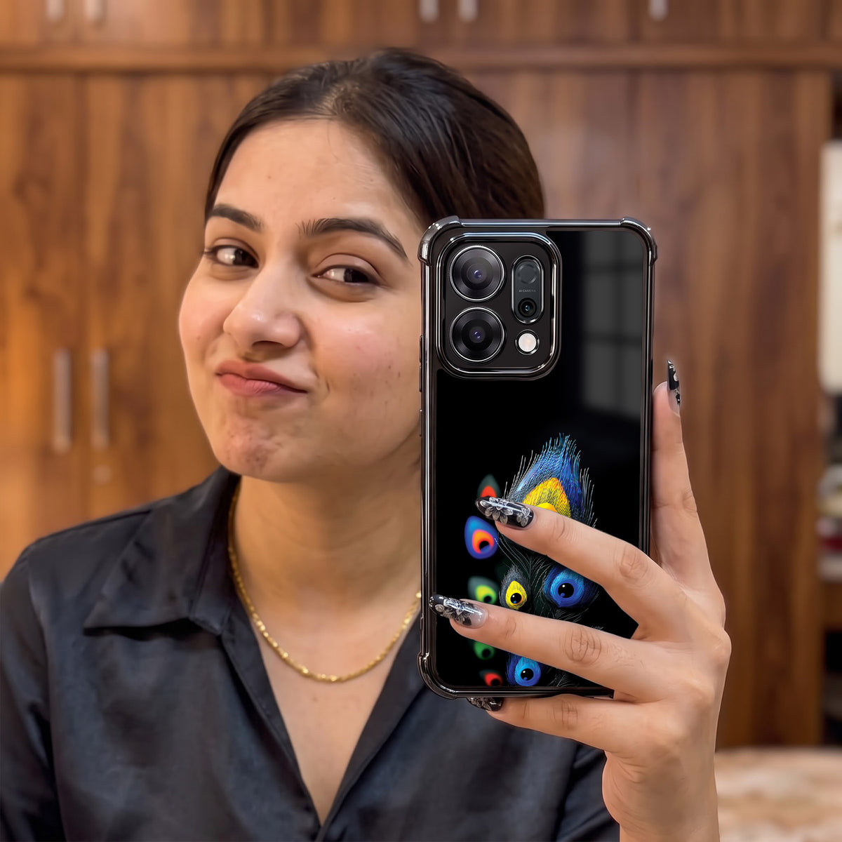 Oppo Reno 14 5G Multi-Feather Peacock Airbags Printed Back Case