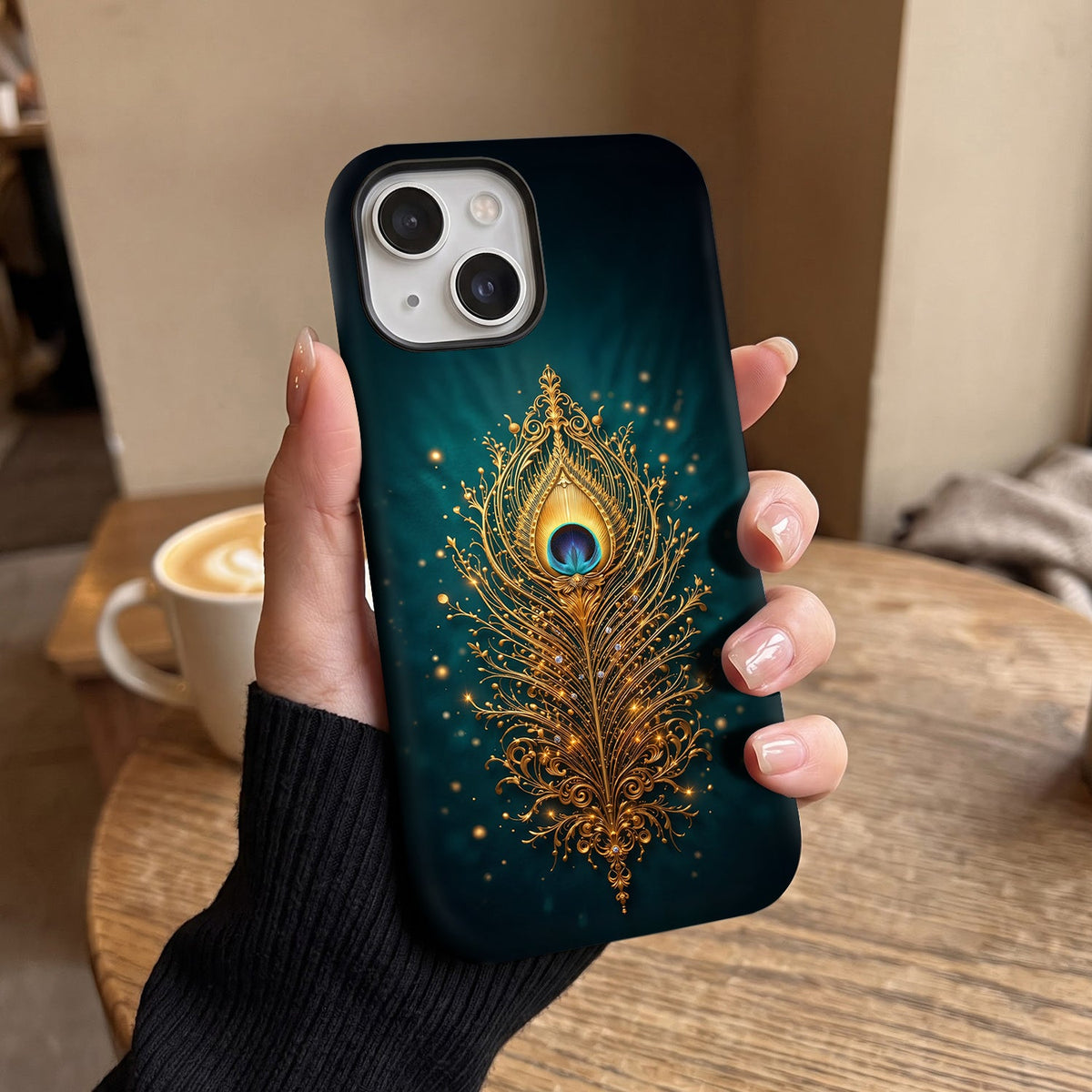 iPhone 15 5G Golden Peacock Feather Protective Cases