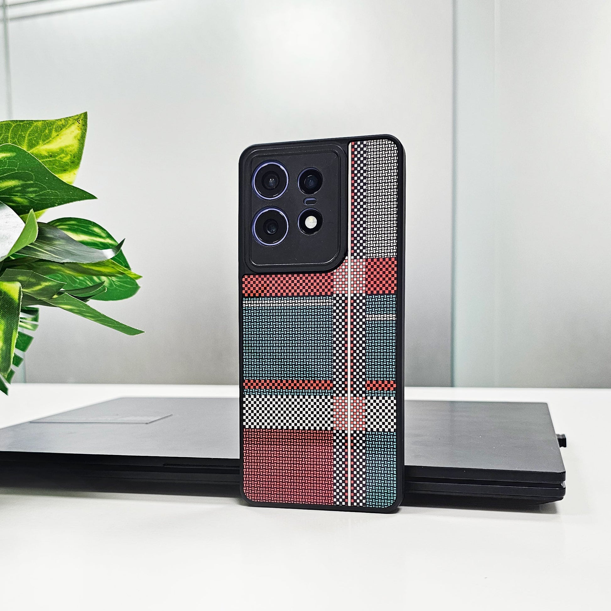 Motorola Edge 50 Pro 5G Luxury Grid Pattern Glass Back Shockproof Case