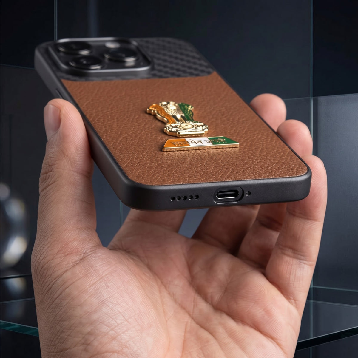 Motorola Edge 70 Pro 5G Tri-Color Satyamev Jayate Carbon Fiber Leather Hybrid Phone Case